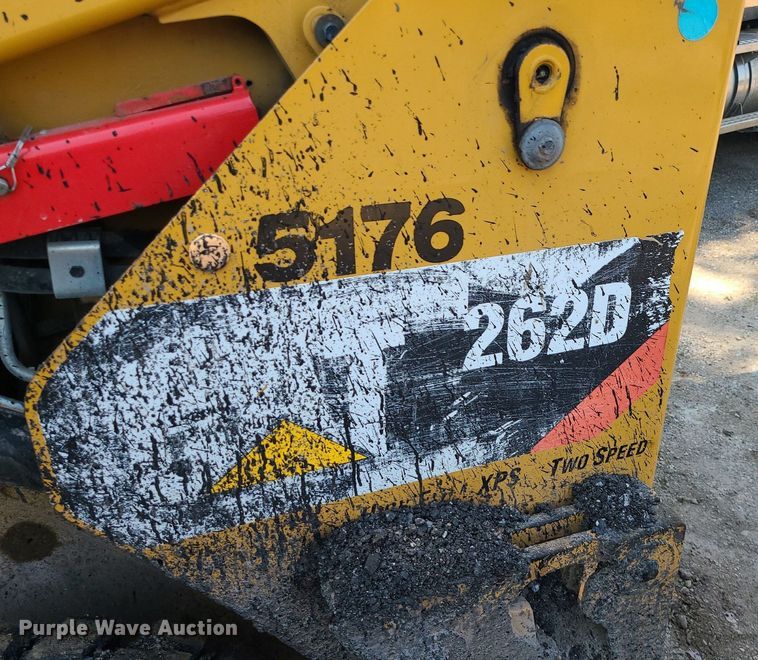 image for item DC6053 2017 Caterpillar 262D  skid steer loader