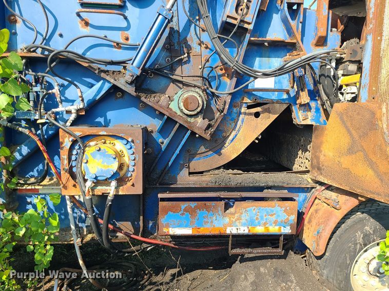 image for item DC6055 Peterson 4700B  horizontal grinder