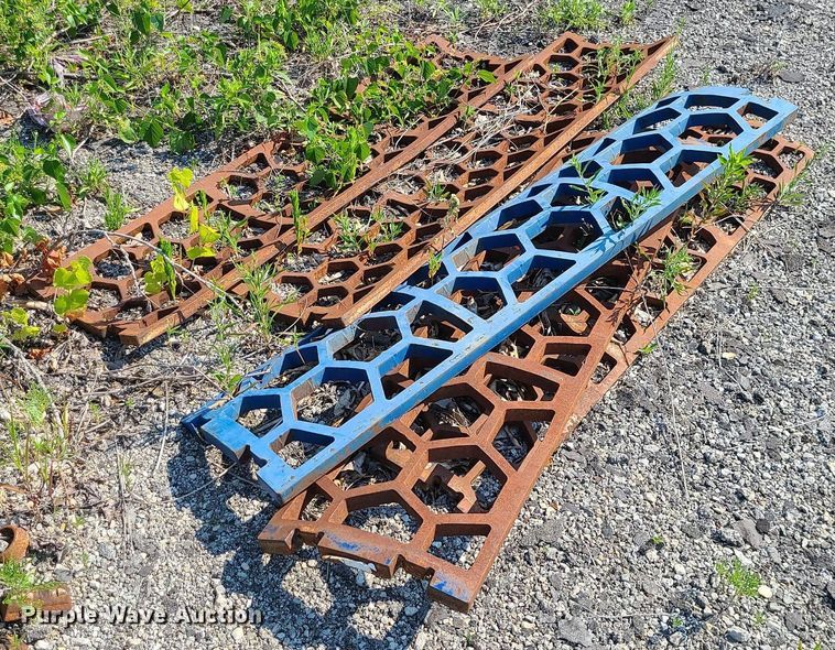 image for item DC6055 Peterson 4700B  horizontal grinder