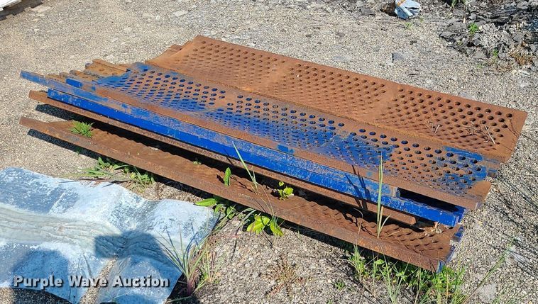 image for item DC6055 Peterson 4700B  horizontal grinder