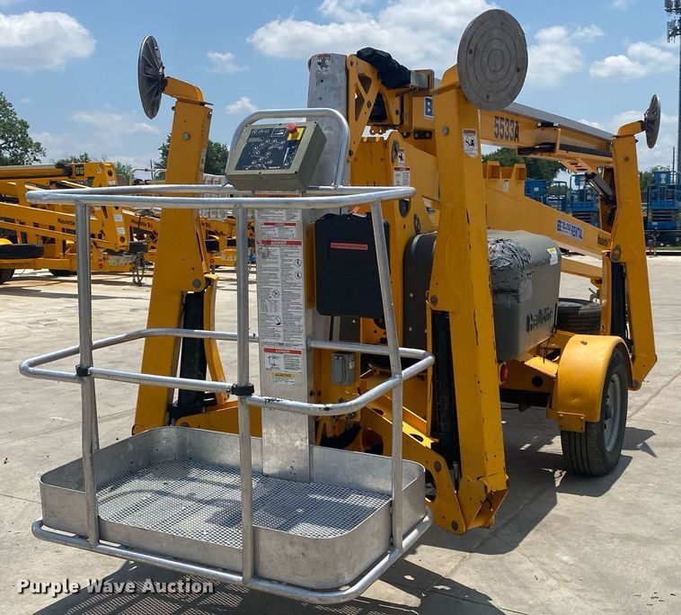 image for item DI7828 2017 Haulotte 5533A  boom lift