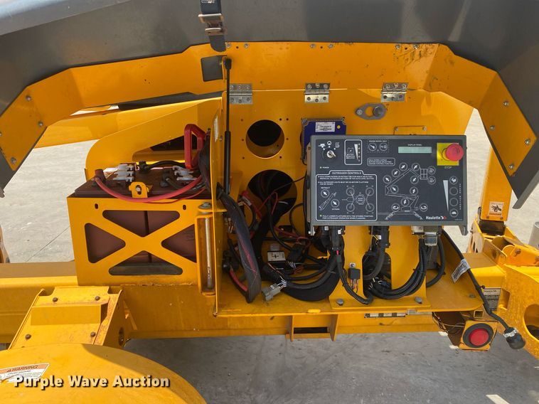 image for item DI7828 2017 Haulotte 5533A  boom lift