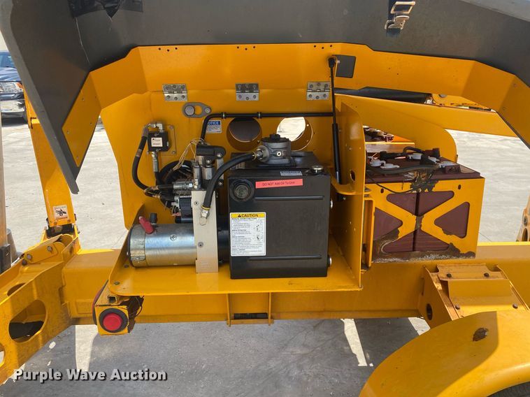 image for item DI7828 2017 Haulotte 5533A  boom lift