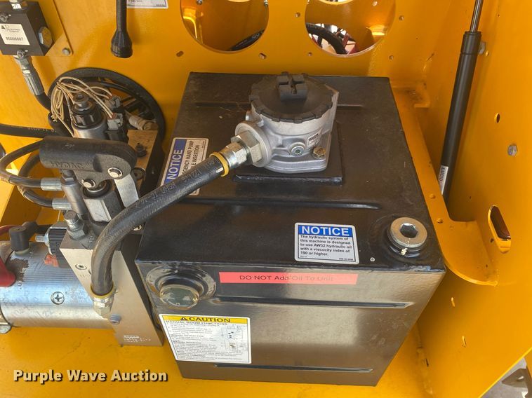 image for item DI7828 2017 Haulotte 5533A  boom lift