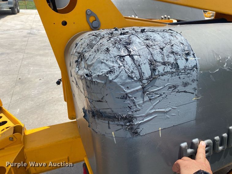 image for item DI7828 2017 Haulotte 5533A  boom lift