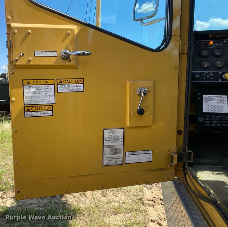 image for item DI7829 1999 Grove 4425G  crane