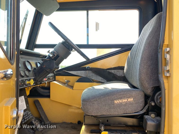 image for item DI7829 1999 Grove 4425G  crane