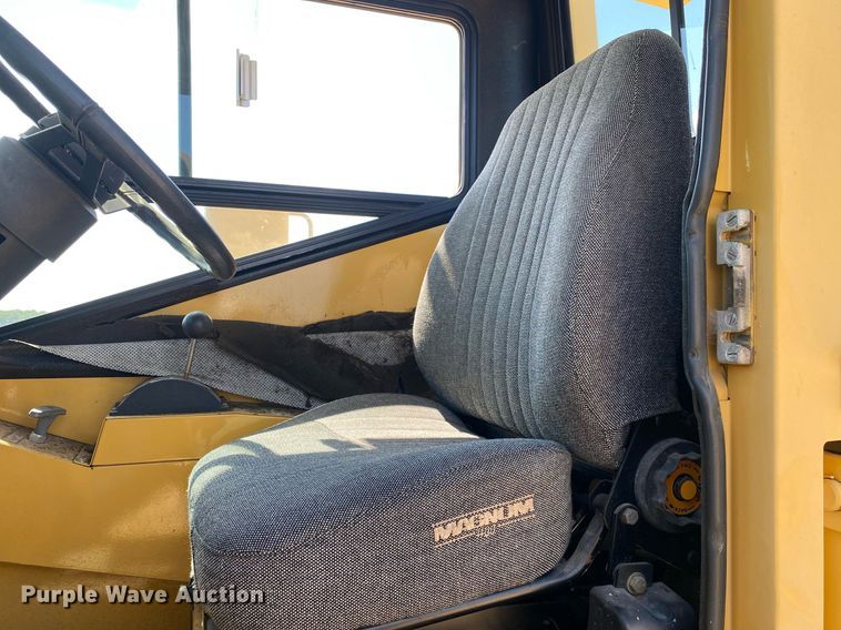 image for item DI7829 1999 Grove 4425G  crane