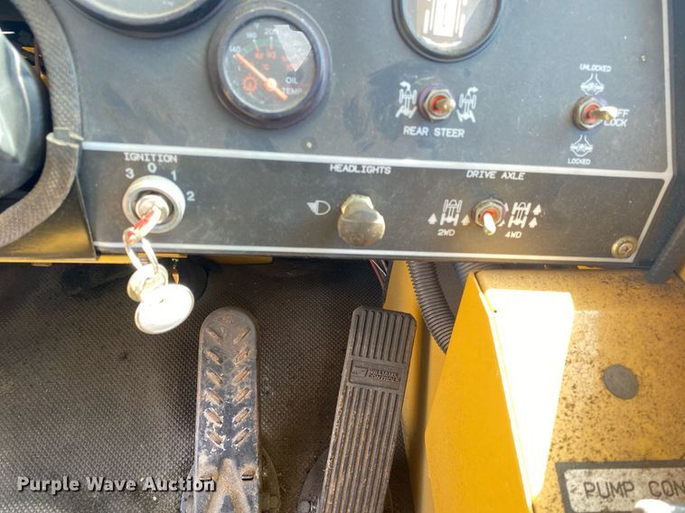 image for item DI7829 1999 Grove 4425G  crane