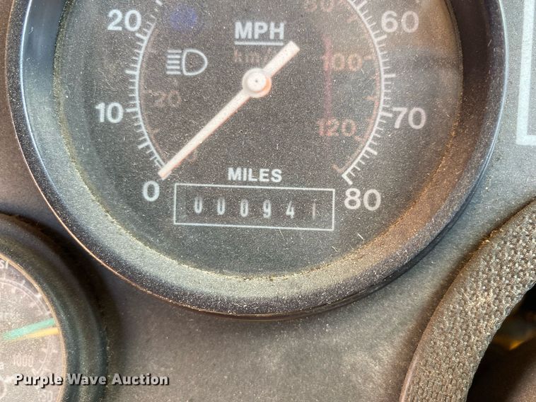 image for item DI7829 1999 Grove 4425G  crane