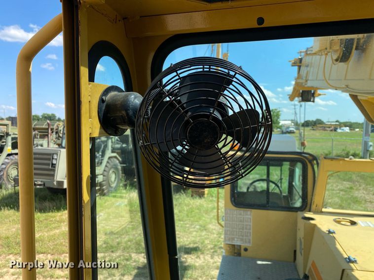 image for item DI7829 1999 Grove 4425G  crane