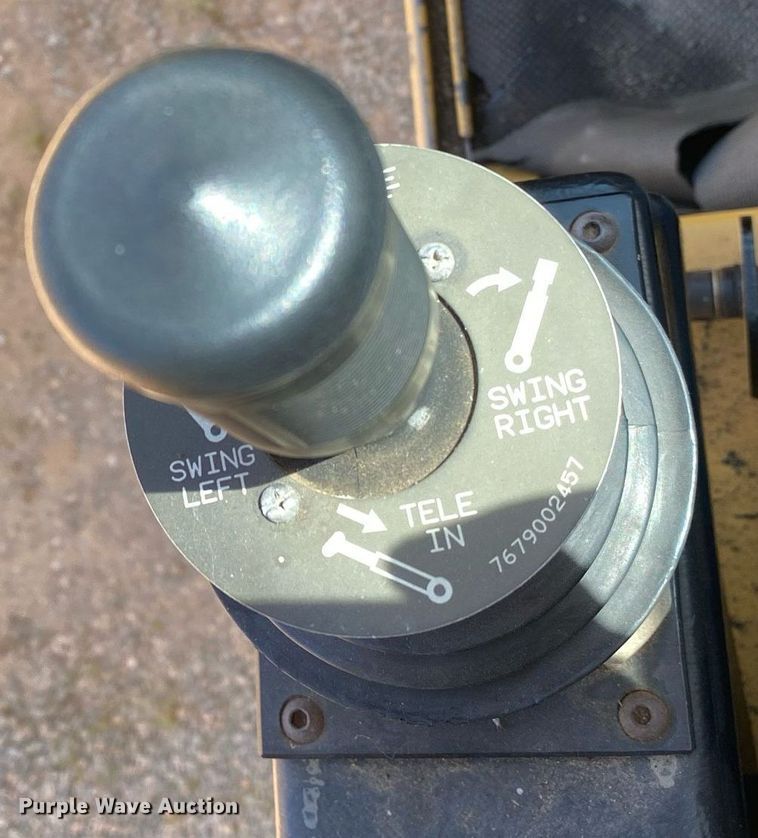 image for item DI7829 1999 Grove 4425G  crane