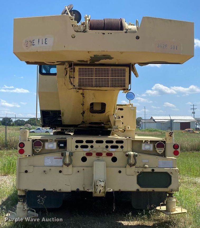 image for item DI7830 1998 Grove AT422T  crane