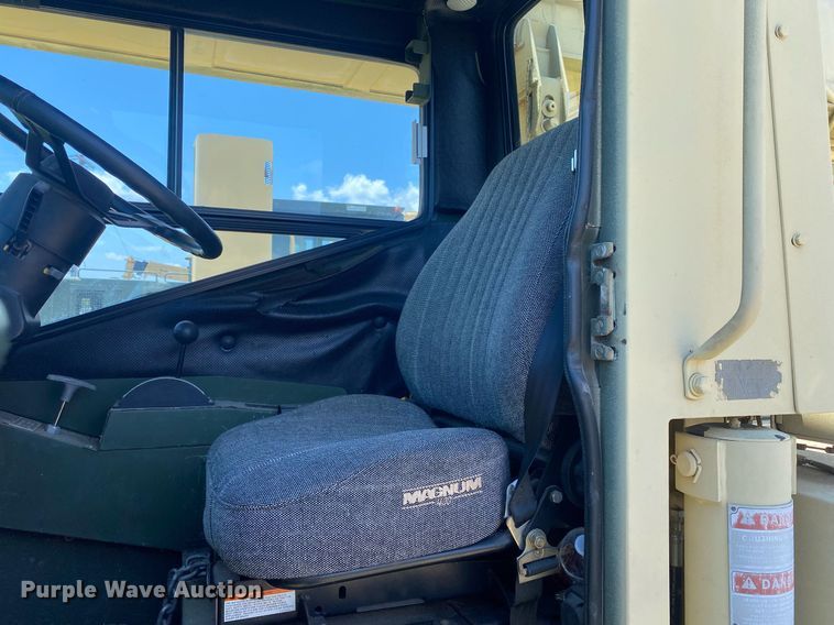 image for item DI7830 1998 Grove AT422T  crane