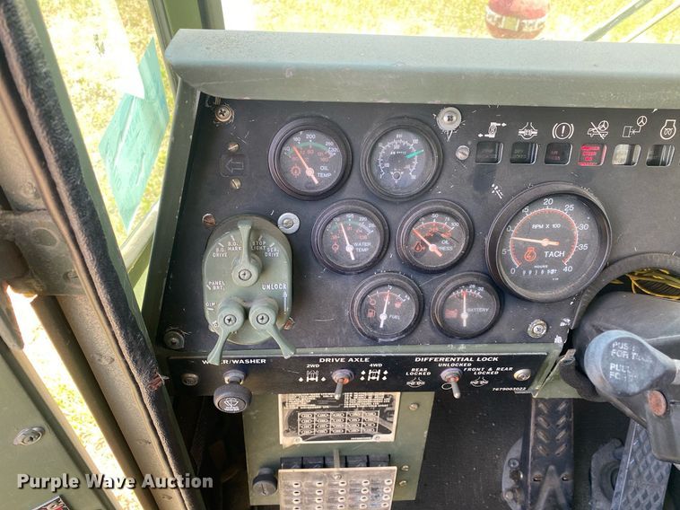 image for item DI7830 1998 Grove AT422T  crane