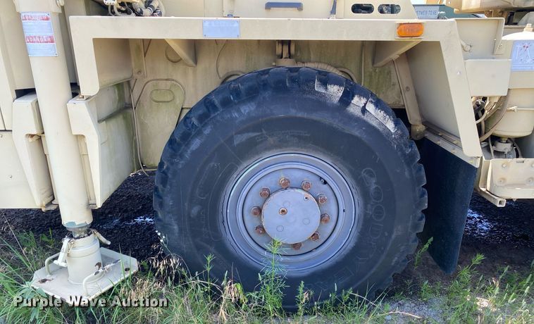 image for item DI7830 1998 Grove AT422T  crane