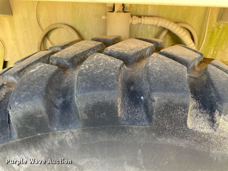 image for item DI7830 1998 Grove AT422T  crane