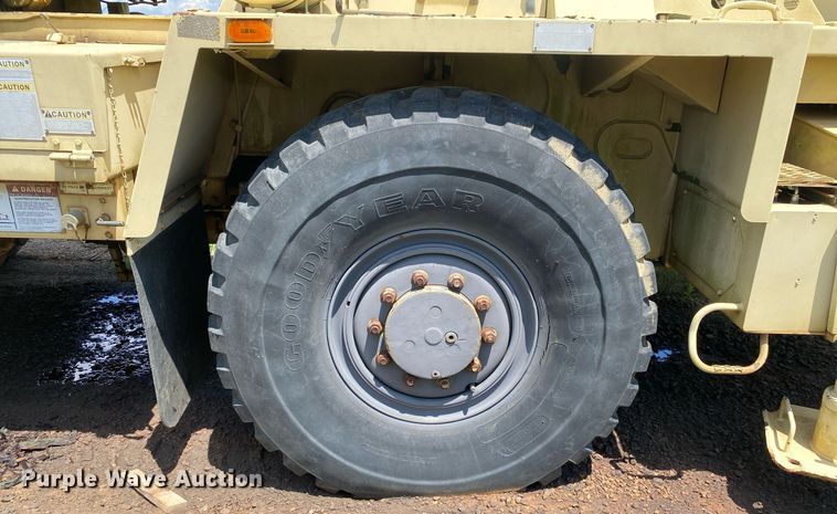 image for item DI7830 1998 Grove AT422T  crane