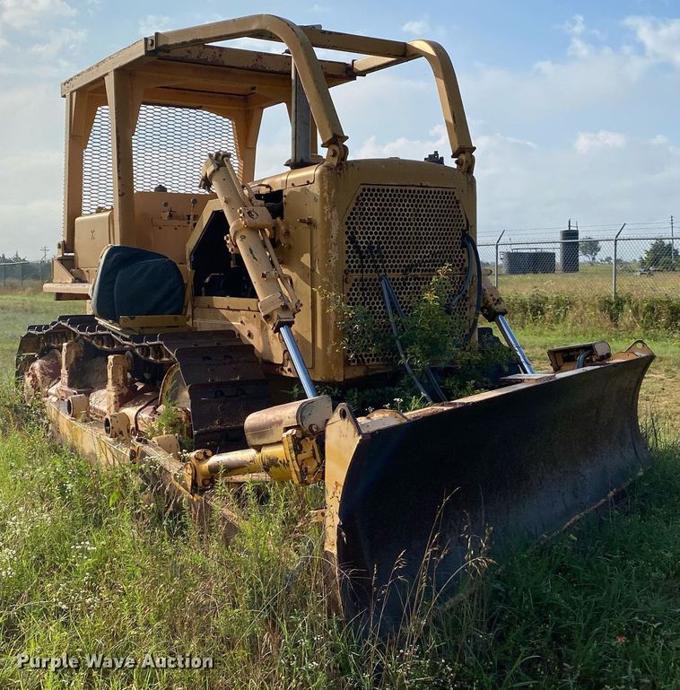 image for item DI7832 1973 Caterpillar D7F  dozer