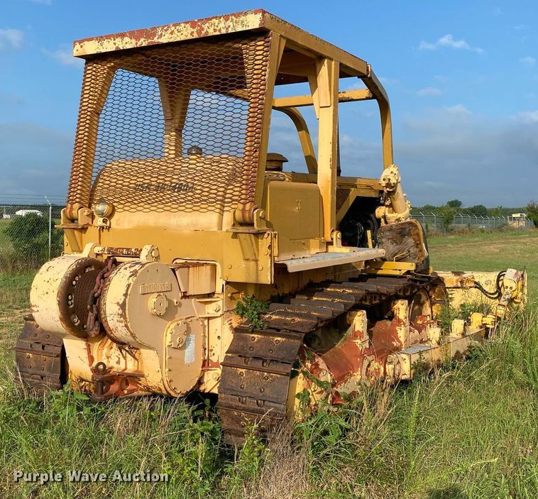image for item DI7832 1973 Caterpillar D7F  dozer
