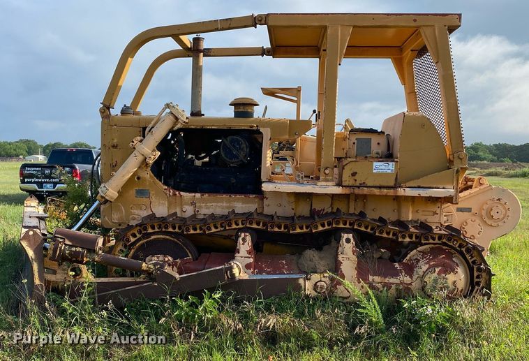 image for item DI7832 1973 Caterpillar D7F  dozer