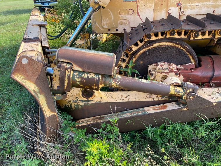 image for item DI7832 1973 Caterpillar D7F  dozer