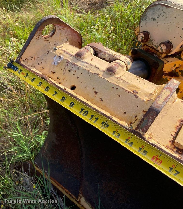 image for item DI7832 1973 Caterpillar D7F  dozer