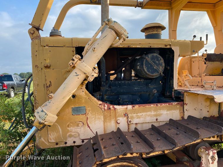 image for item DI7832 1973 Caterpillar D7F  dozer