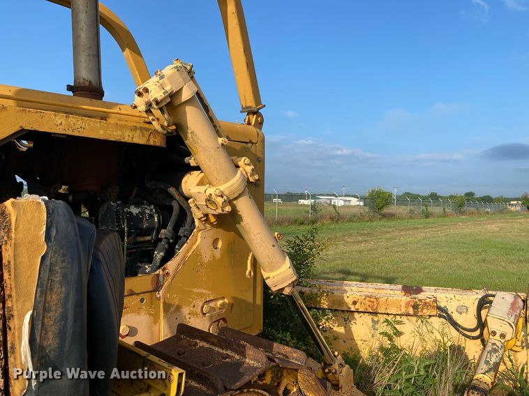 image for item DI7832 1973 Caterpillar D7F  dozer