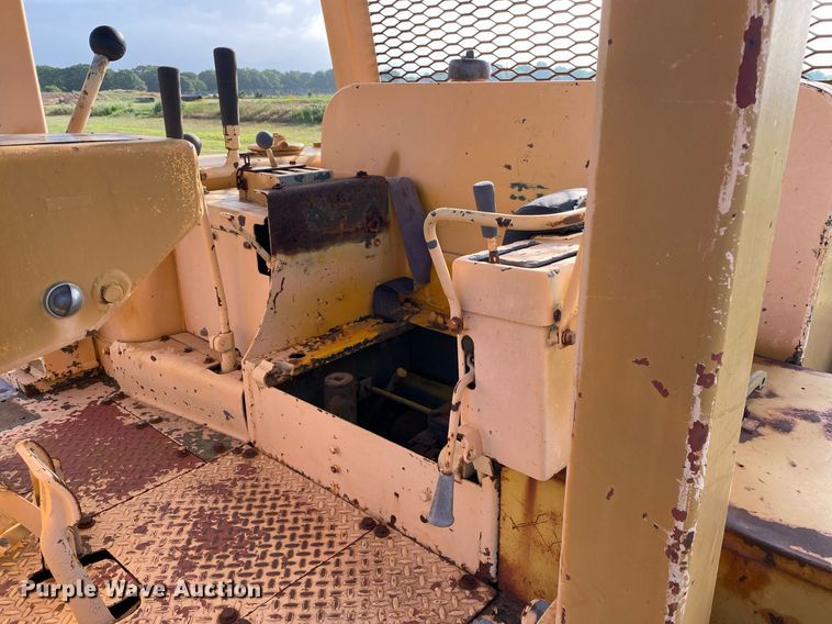image for item DI7832 1973 Caterpillar D7F  dozer