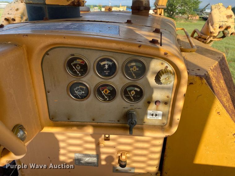 image for item DI7832 1973 Caterpillar D7F  dozer
