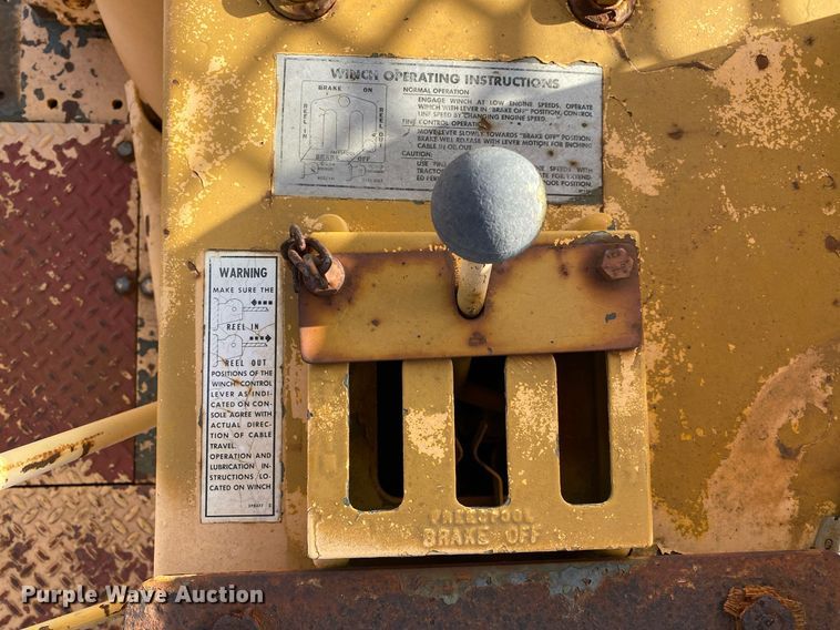 image for item DI7832 1973 Caterpillar D7F  dozer