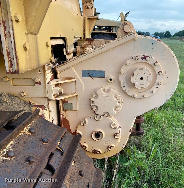 image for item DI7832 1973 Caterpillar D7F  dozer