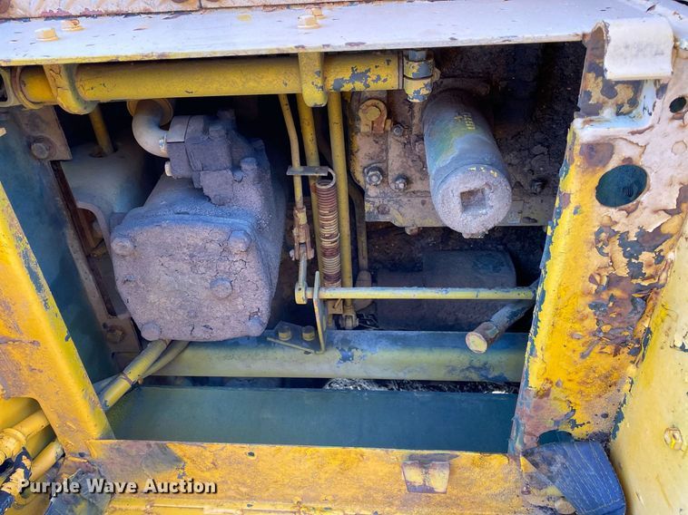 image for item DI7832 1973 Caterpillar D7F  dozer
