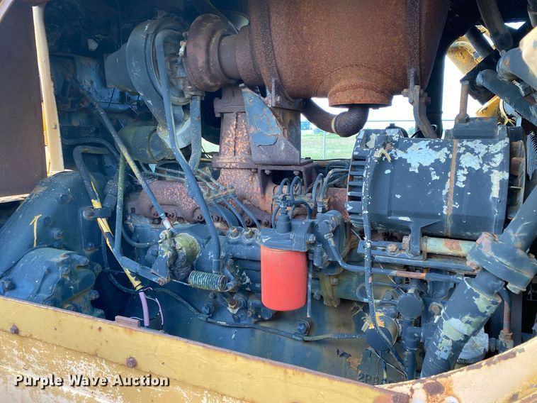 image for item DI7832 1973 Caterpillar D7F  dozer