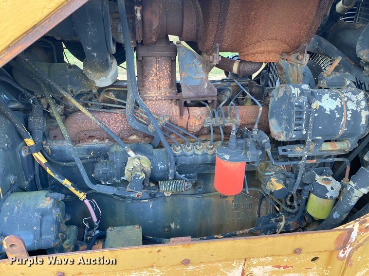 image for item DI7832 1973 Caterpillar D7F  dozer