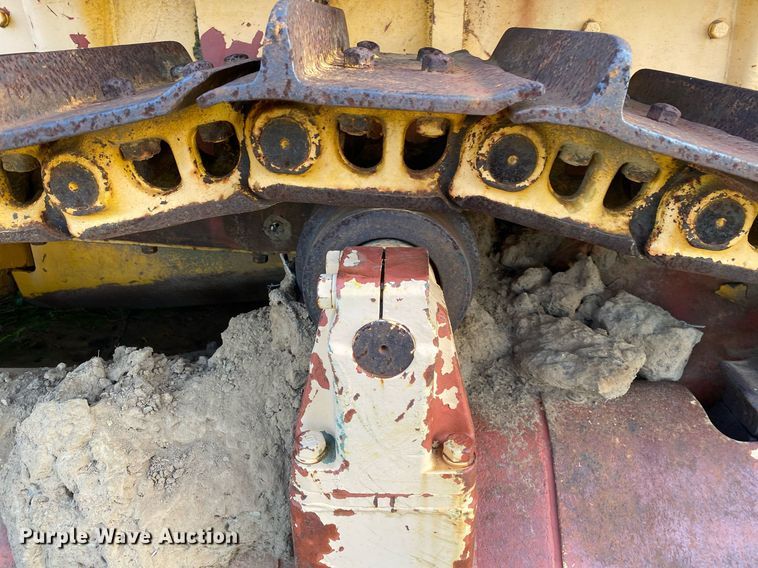 image for item DI7832 1973 Caterpillar D7F  dozer