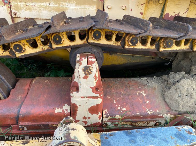 image for item DI7832 1973 Caterpillar D7F  dozer