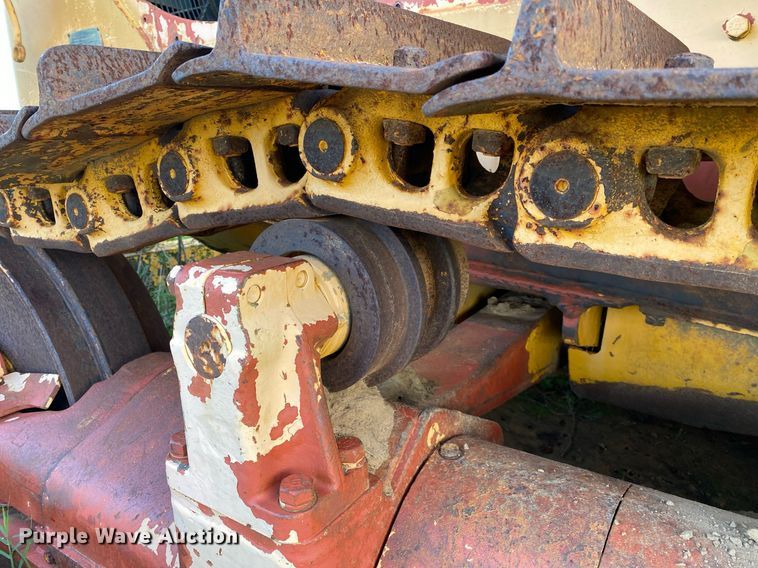image for item DI7832 1973 Caterpillar D7F  dozer