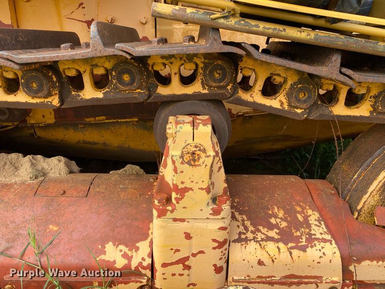 image for item DI7832 1973 Caterpillar D7F  dozer