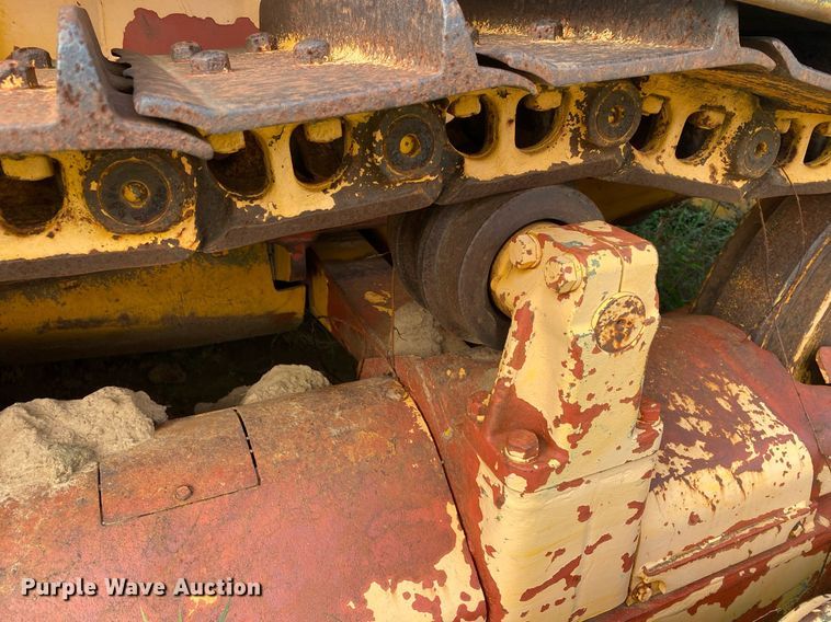image for item DI7832 1973 Caterpillar D7F  dozer