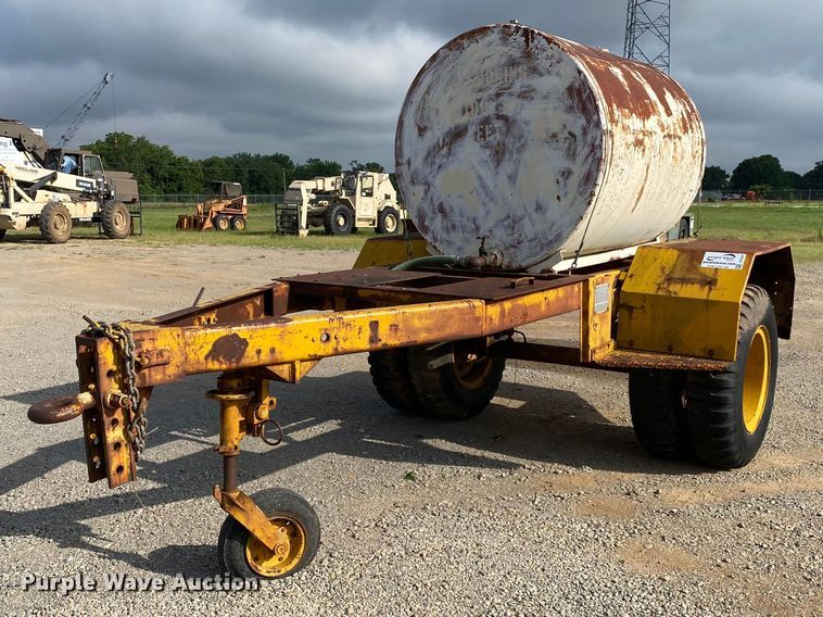 image for item DI7833 Henry Spen & Company  tank trailer