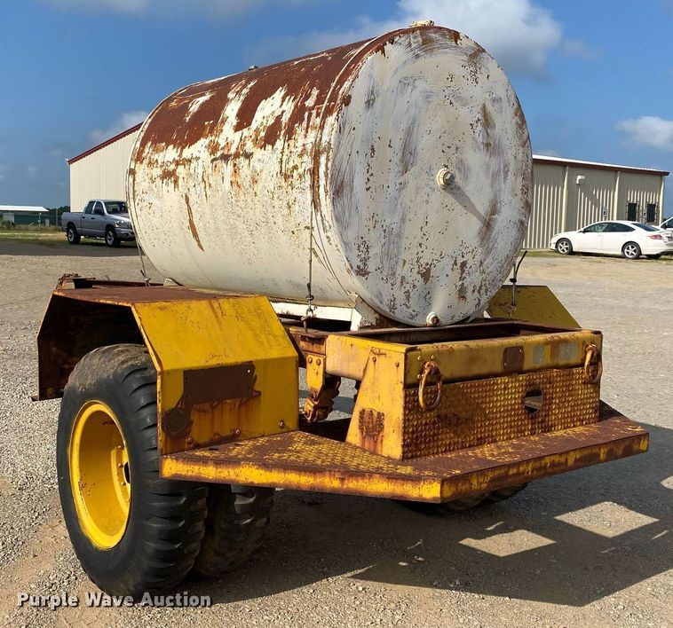 image for item DI7833 Henry Spen & Company  tank trailer