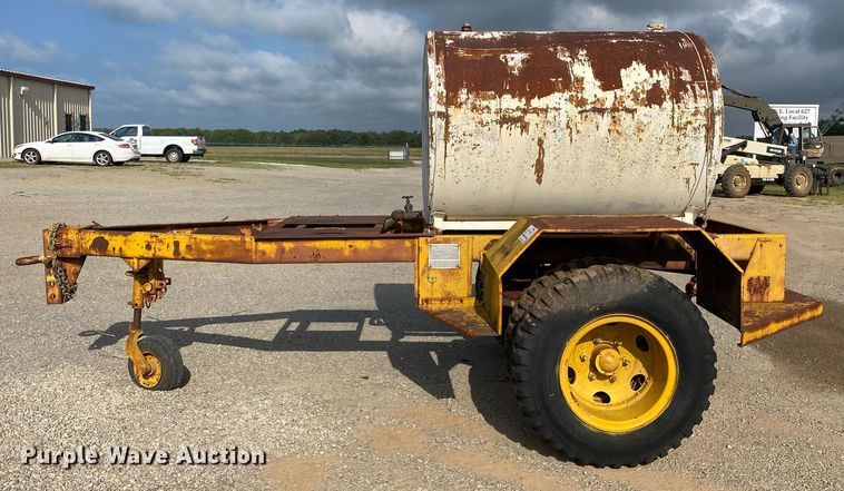 image for item DI7833 Henry Spen & Company  tank trailer