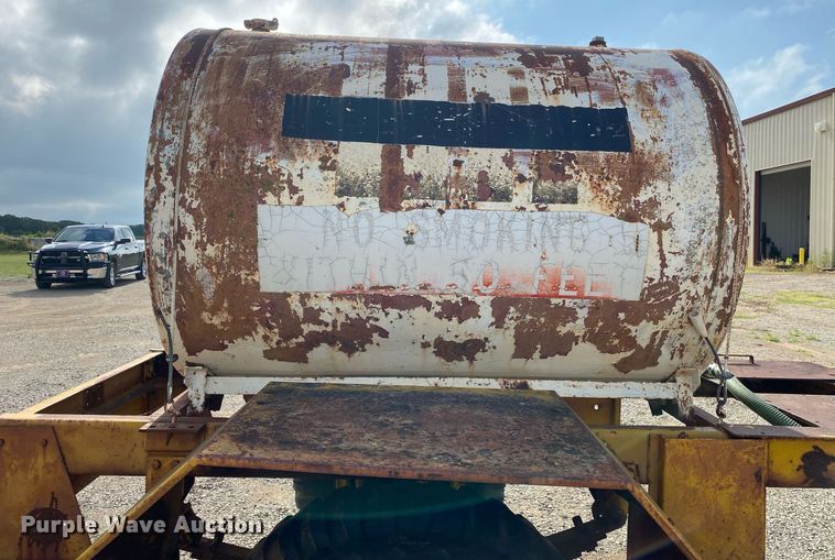 image for item DI7833 Henry Spen & Company  tank trailer