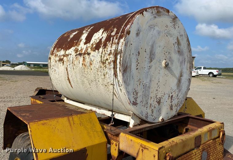 image for item DI7833 Henry Spen & Company  tank trailer
