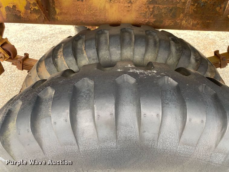 image for item DI7833 Henry Spen & Company  tank trailer