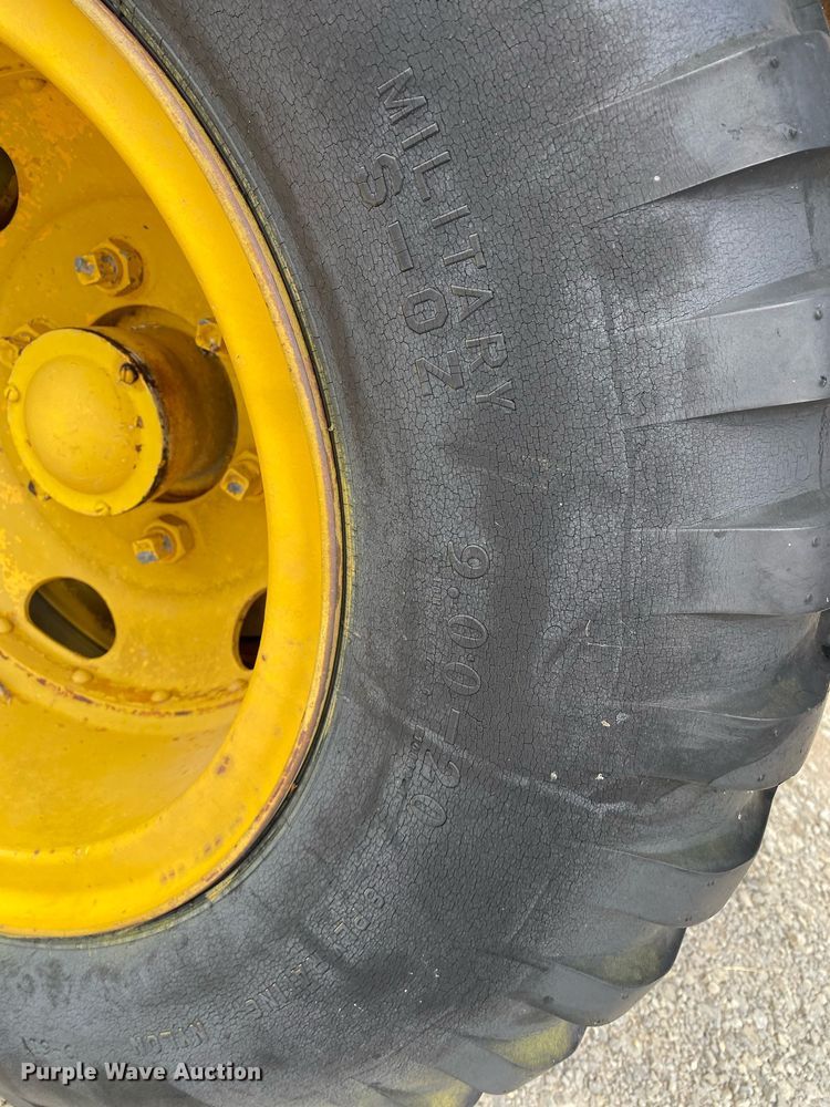 image for item DI7833 Henry Spen & Company  tank trailer