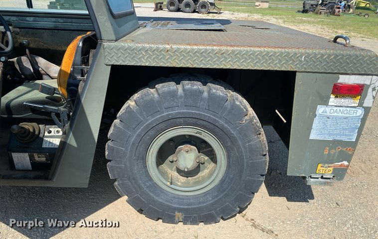 image for item DI7834 Grove AP-308  crane