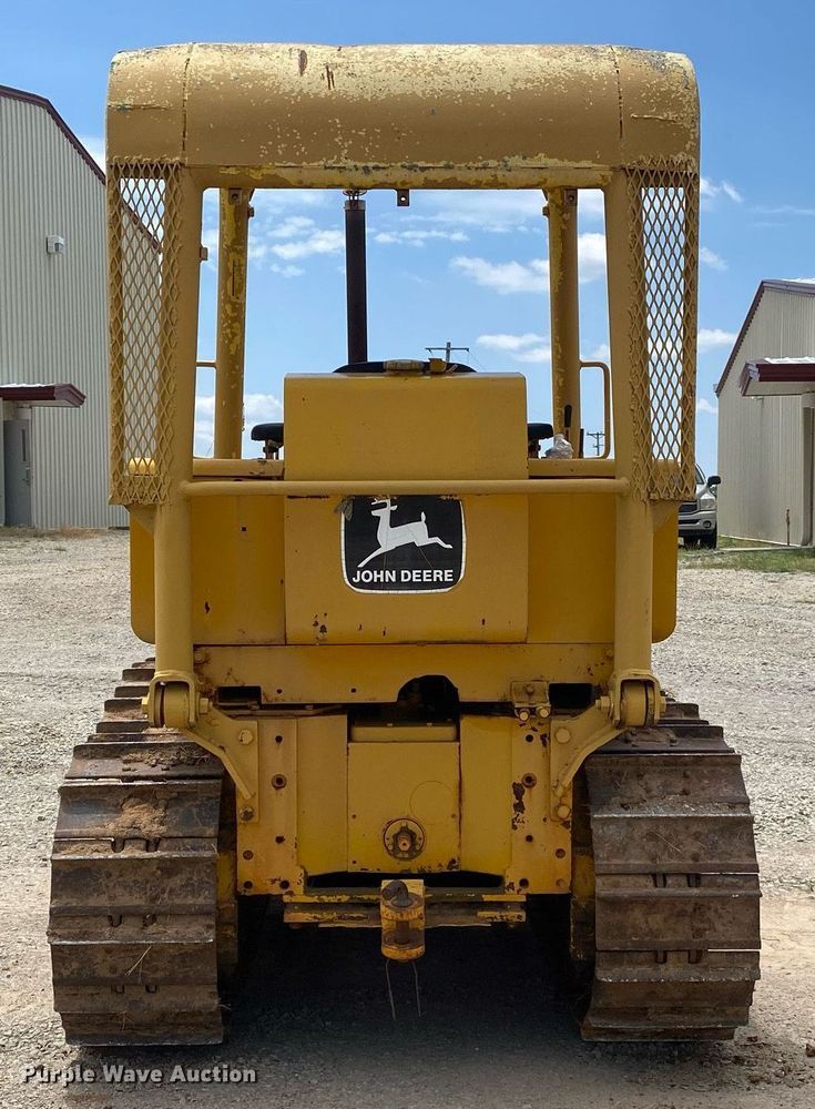 image for item DI7835 1985 John Deere 450E  dozer